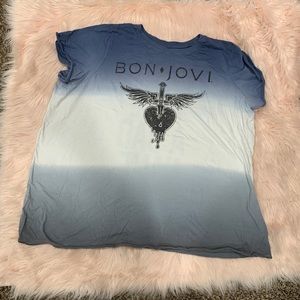 Torrid shirt the vinyl icons